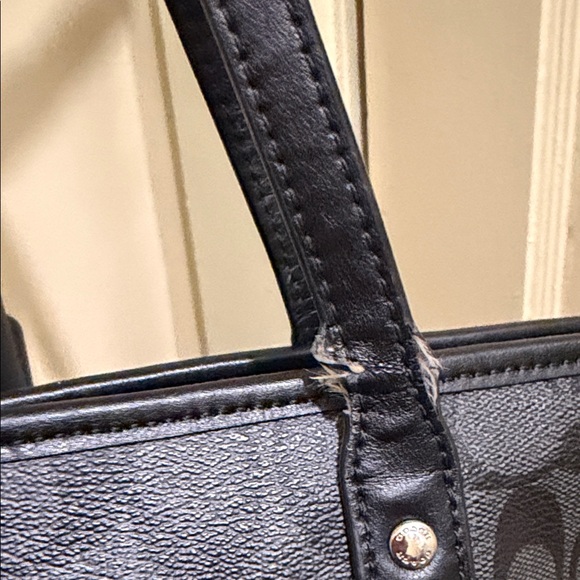 Coach Signature Tote - Picture 8 of 11